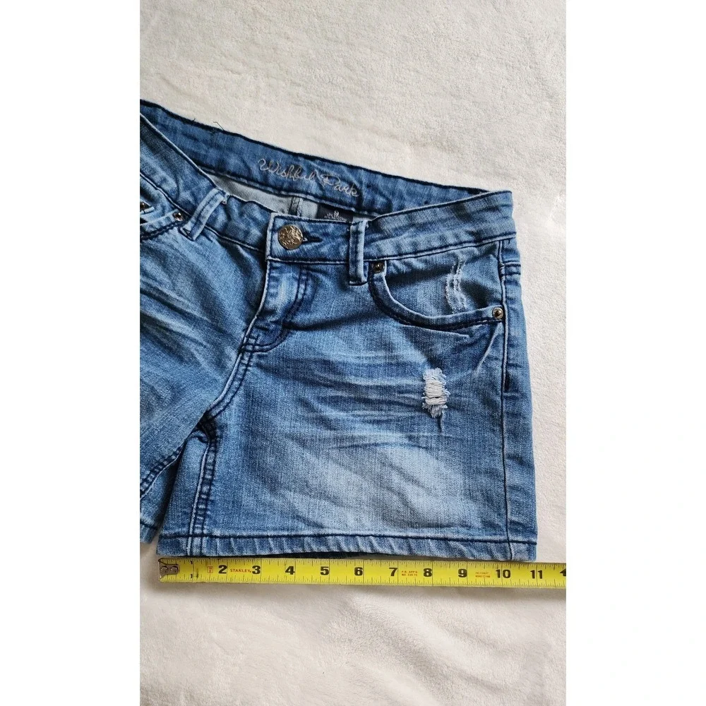 Wishful Park Womens Distressed Y2K Denim Shorts Medium Wash Blue Size 9 JS413354
